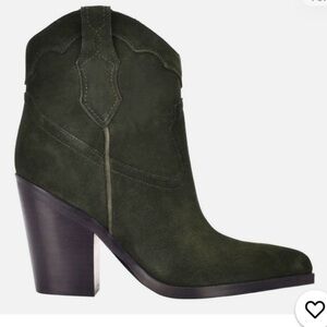 Marc Fisher LTD GONA Dark Olive Green Suede Bootie, Size 5